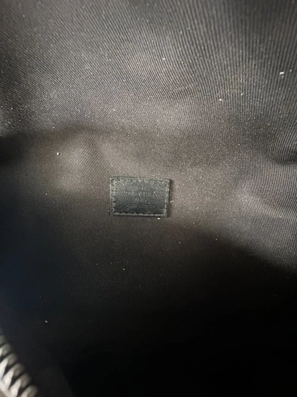 Louis Vuitton Monogram Eclipse Discovery Bumbag - Picture 4 of 4